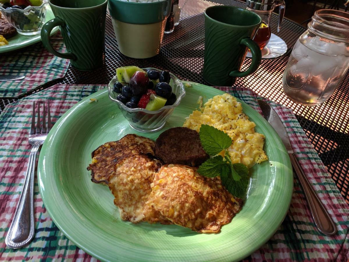 Cedar House Inn & Yurts Dahlonega Luaran gambar